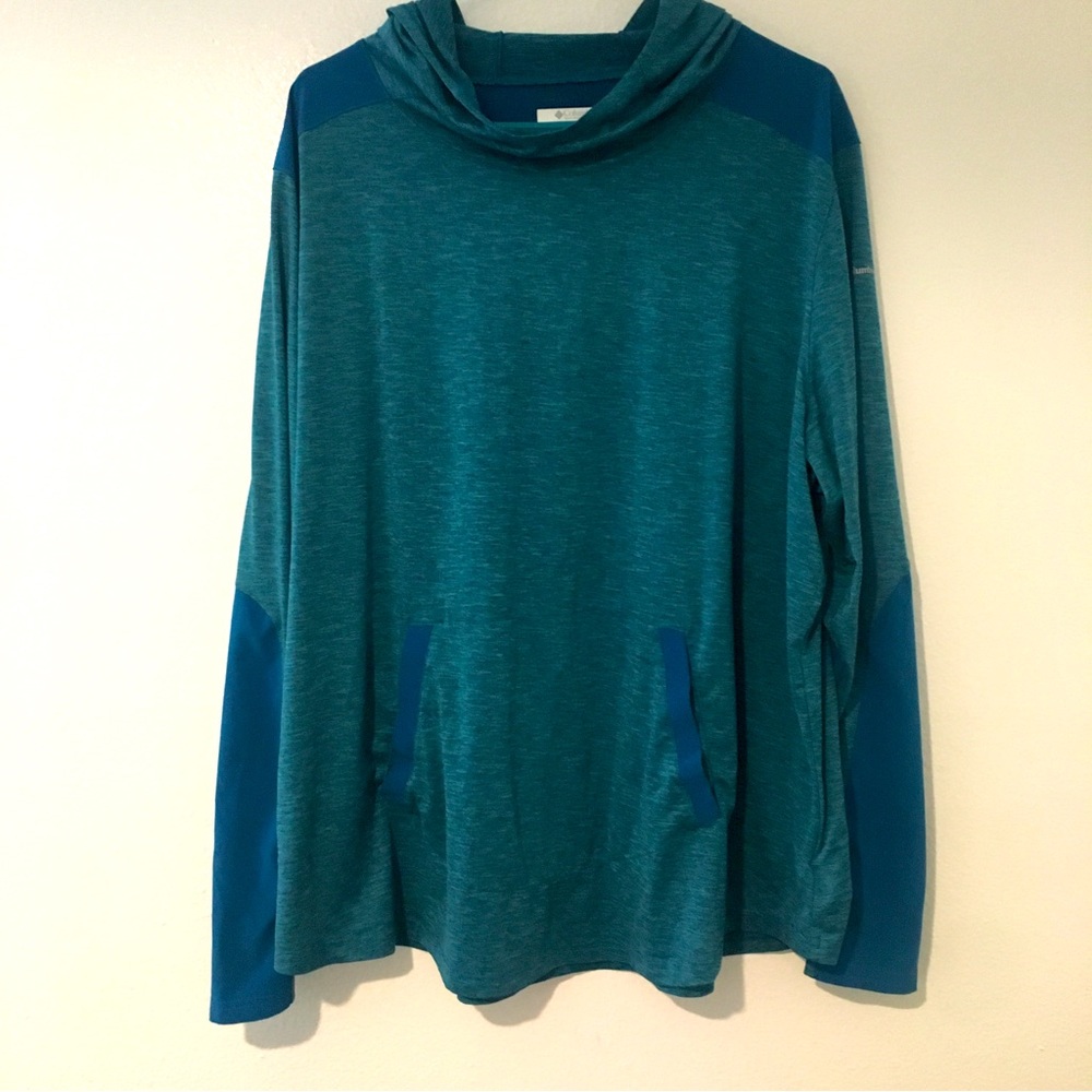Emerald Columbia Omni-Wick Hooded Long-Sleeve w/ Front Pocket